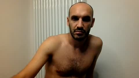 Snapshot of extr0 chatting on July 10, 2026, 10:01 pm Extro online show from July 10, 2026, 10:01 pm