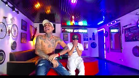 extrangers online show from February 24, 2026, 12:58 pm