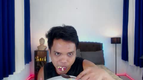 JOHNDAVE online show from October 21, 2025, 5:57 pm