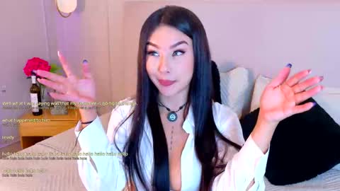 eymicooper online show from February 20, 2026, 8:09 pm