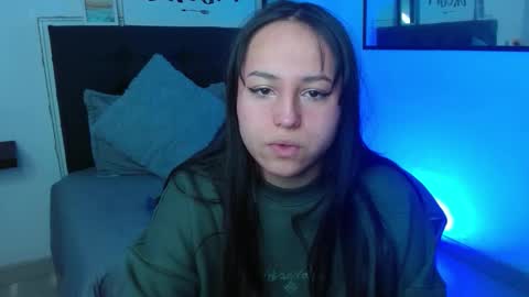 Snapshot of eymmy_24 chatting on September 12, 2025, 2:22 am eymmy_24 online show from September 12, 2025, 2:22 am