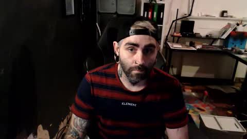 Eytab online show from October 31, 2025, 5:58 pm