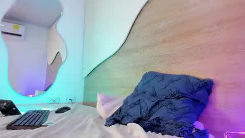 Snapshot of eytan_20 chatting on June 10, 2026, 5:45 pm EYTAN online show from June 10, 2026, 5:45 pm
