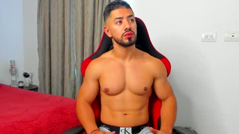 Ezzio Scolaro online show from January 6, 2026, 11:58 am