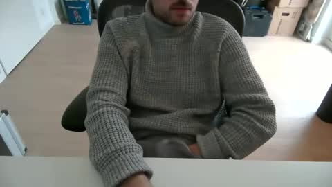 Snapshot of fabian_196 chatting on December 2, 2025, 1:05 pm Call me bitch online show from December 2, 2025, 1:05 pm