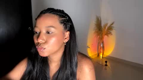 Thianna online show from January 9, 2026, 5:21 am