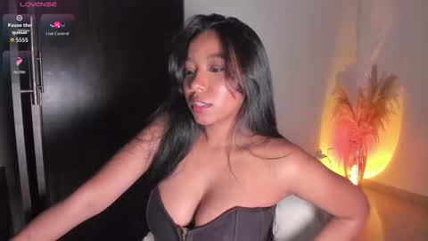 Thianna online show from February 1, 2026, 10:14 am