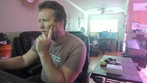 Hungwun online show from December 18, 2024, 3:00 pm