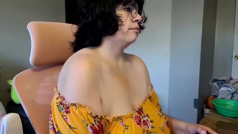 Faekitten97 online show from December 8, 2024, 12:52 pm