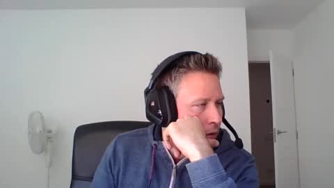 faer_087 online show from September 24, 2025, 9:23 am