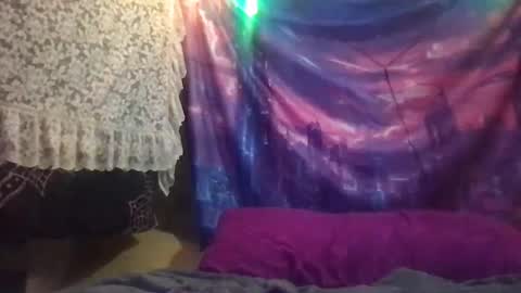 Fae online show from January 8, 2025, 8:49 am