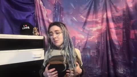 Fae online show from February 26, 2025, 11:30 am