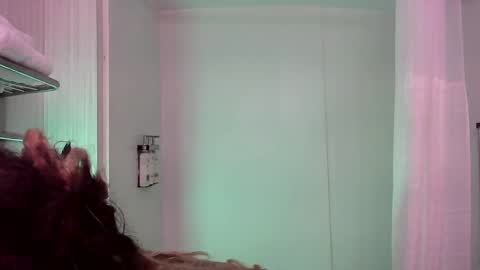 Fae online show from September 25, 2025, 4:16 am