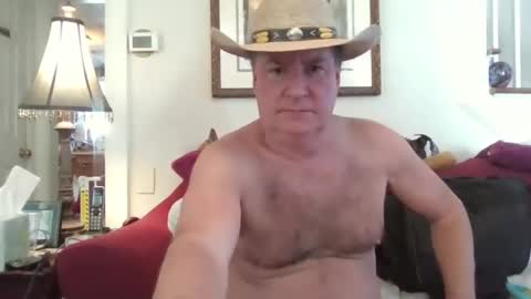 fairmount31 online show from December 15, 2025, 2:21 pm