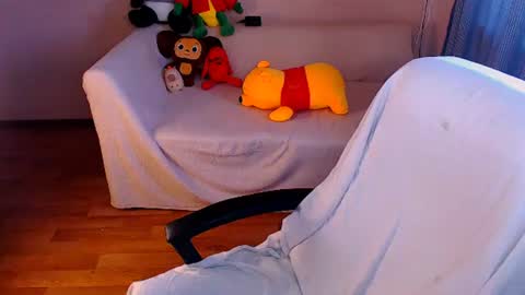 Snapshot of fairy_elli_hot chatting on June 27, 2026, 3:28 pm Elli online show from June 27, 2026, 3:28 pm