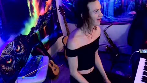 fairy_moan online show from February 13, 2026, 11:17 am