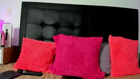 Natalye online show from March 28, 2026, 4:45 am