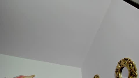 Natalye online show from April 8, 2026, 1:49 am