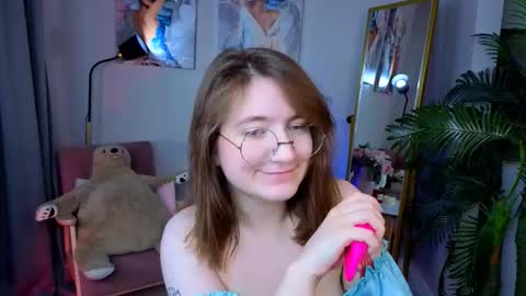 Tara online show from November 12, 2025, 6:14 am