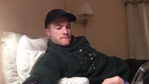 Snapshot of fairybae5 chatting on January 5, 2025, 2:06 am Travis online show from January 5, 2025, 2:06 am