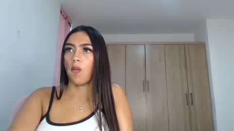 fairylatin online show from January 30, 2025, 11:22 am