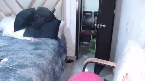 fairylatin online show from September 19, 2025, 1:18 am