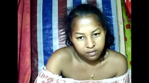 Snapshot of faissane9794 chatting on February 22, 2026, 9:13 pm faissane9794 online show from February 22, 2026, 9:13 pm