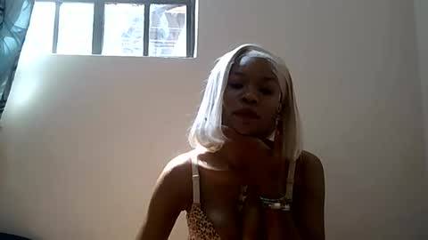 faizah_ online show from August 2, 2026, 10:14 am