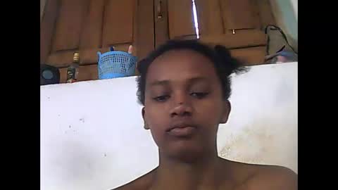 Snapshot of falielyse chatting on October 25, 2025, 10:45 am falielyse online show from October 25, 2025, 10:45 am