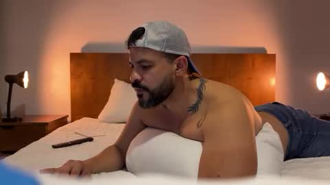 Snapshot of falkor_xl chatting on March 19, 2026, 12:58 am Falkor online show from March 19, 2026, 12:58 am