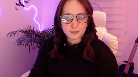 Snapshot of fallenag__ chatting on June 4, 2026, 1:00 am OF fallenag 1 online show from June 4, 2026, 1:00 am