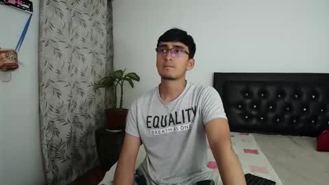 FallGays online show from September 28, 2025, 10:59 pm