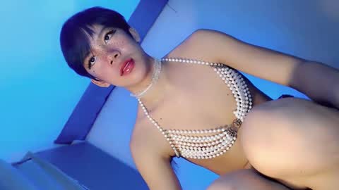 Ivy Lauren online show from February 1, 2025, 9:19 pm