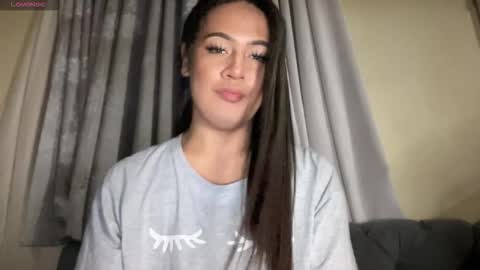 callmecindy online show from November 17, 2025, 6:35 pm