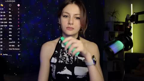 fancymeee online show from February 12, 2025, 1:06 pm