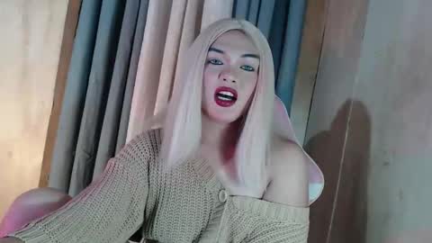 DANIELLA - DONT FORGET TO GIVE ME A THUMBSU UP online show from April 29, 2026, 9:32 pm