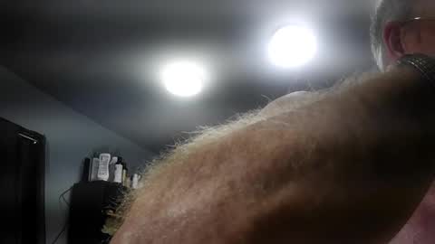 fantasyresort online show from October 28, 2025, 3:10 am