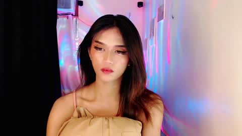 Hi Im Genny online show from December 5, 2024, 8:11 am