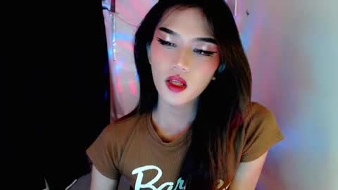 Hi Im Genny online show from December 13, 2024, 4:43 am