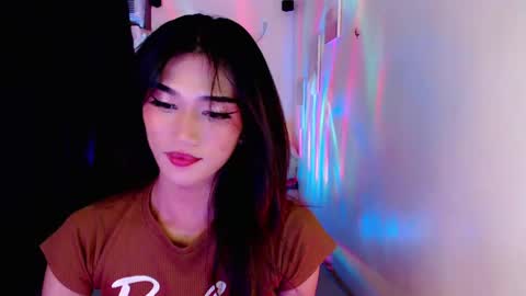 Hi Im Genny online show from December 13, 2024, 8:09 am