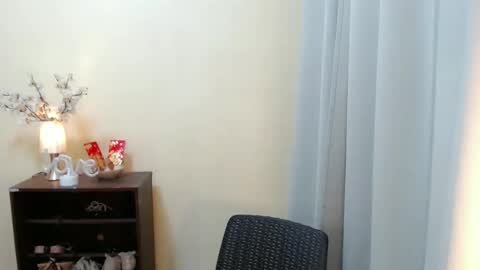 Hi Im Genny online show from February 2, 2025, 11:00 pm