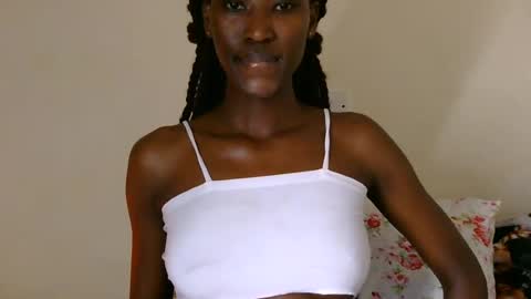 Snapshot of fantee_eeh chatting on July 14, 2026, 2:05 am pretty slim online show from July 14, 2026, 2:05 am