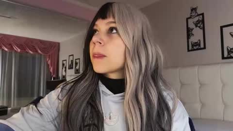 Farah online show from September 9, 2025, 12:05 pm