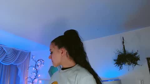 Farah online show from February 21, 2026, 12:06 pm