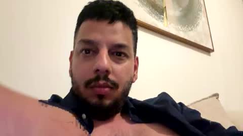 faried92 online show from November 11, 2025, 5:24 pm