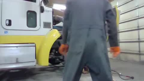 Snapshot of farmboy4720 chatting on November 12, 2025, 1:28 am farmboy4720 online show from November 12, 2025, 1:28 am