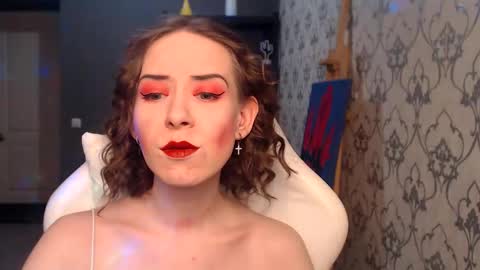 Fascinating   Eyes online show from June 1, 2026, 7:04 pm