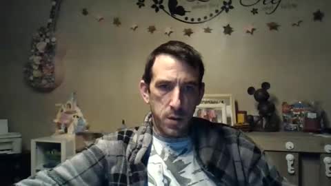 Snapshot of fasterlife chatting on February 8, 2026, 4:27 am Fastlife online show from February 8, 2026, 4:27 am