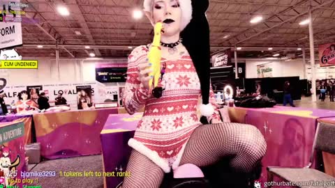 Snapshot of fatalgoth chatting on December 8, 2024, 6:17 pm  Lily  Waifu  online show from December 8, 2024, 6:17 pm