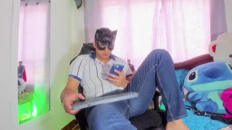 Snapshot of fatass_420 chatting on January 28, 2025, 8:15 pm Johan online show from January 28, 2025, 8:15 pm